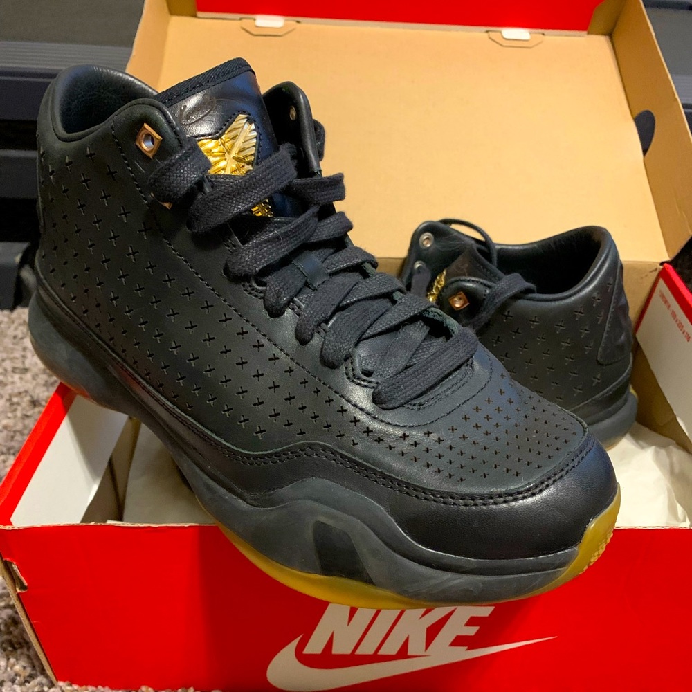 Nike Kobe 10 EXT Black Mens Size 9.5